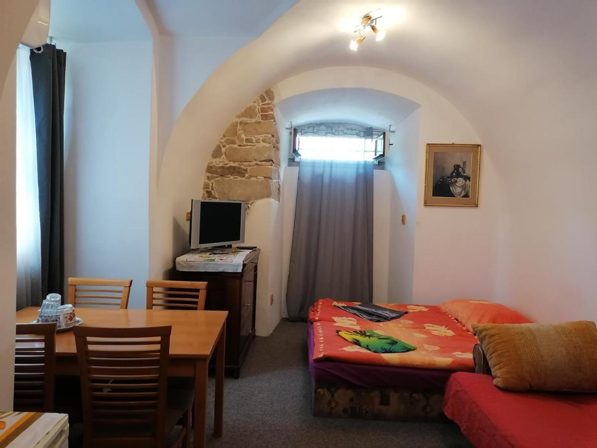 Hotel Fara Choustníkovo Hradiště Exteriér fotografie