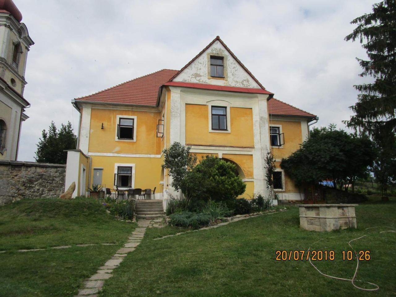 Hotel Fara Choustníkovo Hradiště Exteriér fotografie