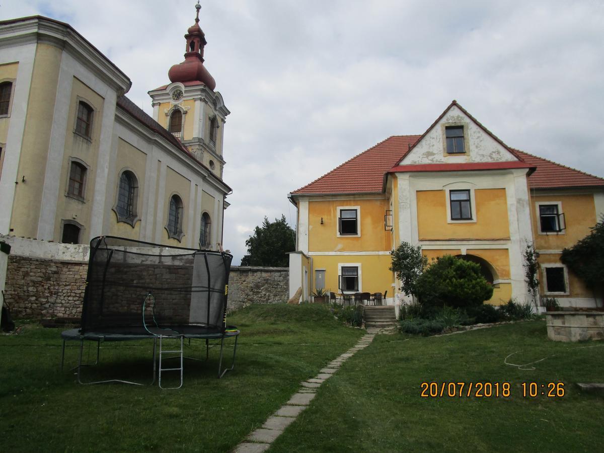 Hotel Fara Choustníkovo Hradiště Exteriér fotografie